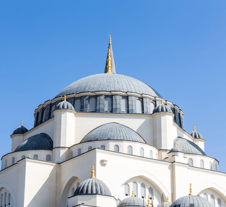 ¿Es obligatoria la asistencia a la mezquita en el Islam?
