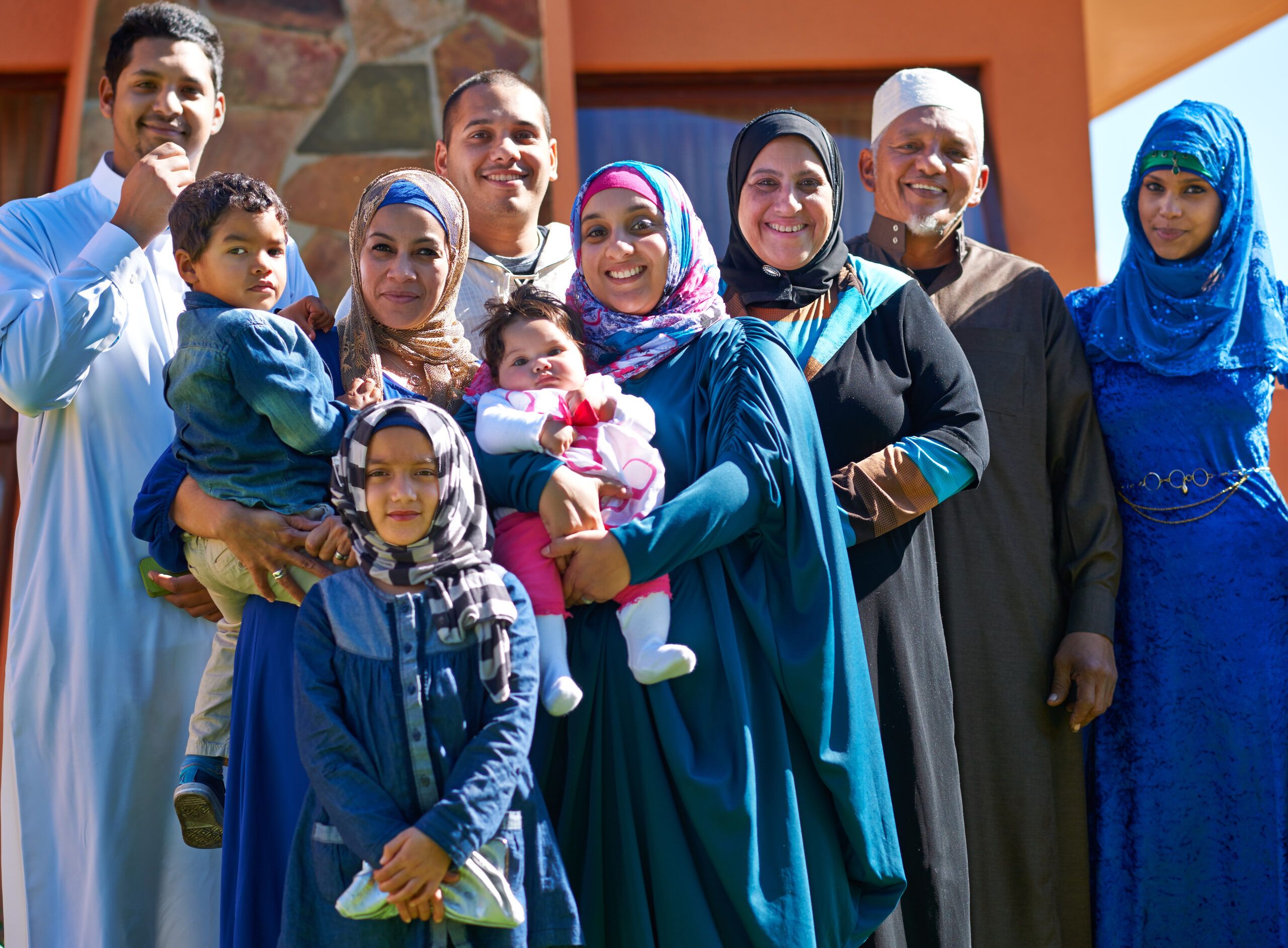 Ummah global que conecta a musulmanes de diferentes países y culturas
